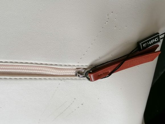 Beverly Hills Handbag New handles strap pockets lightweight tactile very pretty - Picture 13 of 15